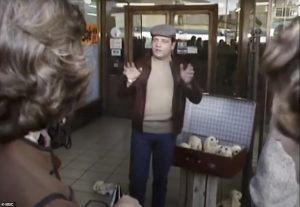 Del Boy selling from a suitcase